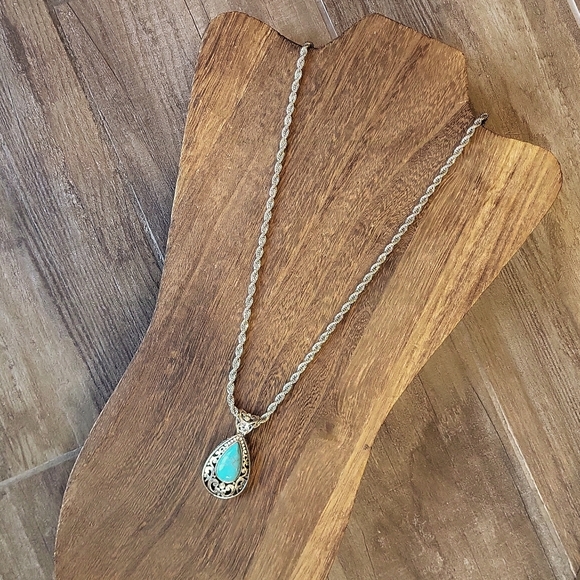 Long Shiny Silver Tone Twisted Rope Necklace Decorative Faux Turquoise Pendant - Picture 4 of 10